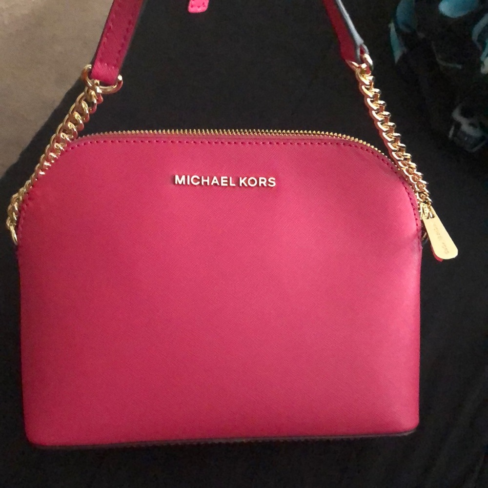 Pink Michael kors crossbody purse